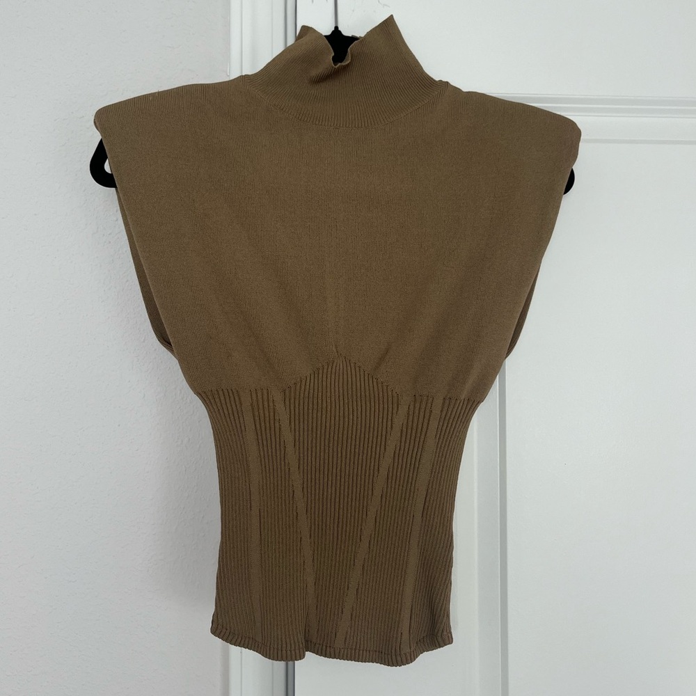 Zara Top Olive Stretchy with should pads S